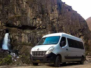 Transporte turístico en minivan desde Cusco a Hidroelectrica (One Way)