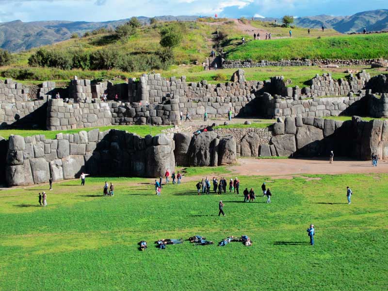 SAQSAYHUAMAN ARQUITECTURA