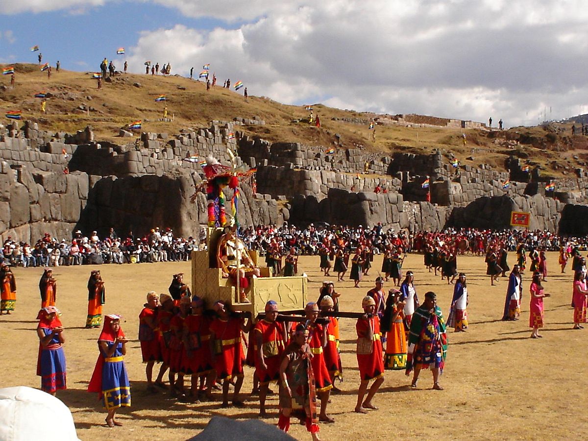 COSTUMBRES Y TRADICIONES DE CUSCO